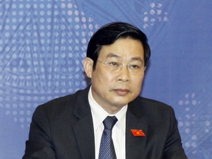 ລັດຖະມົນຕີ ຫງວຽນບັກຊອນ ຢ້ຽມຢາມ ແລະ ໂອ້ລົມກັບປະຊາຄົມຊາວ ຫວຽດນາມ ຢູ່ ຢູແກຼນ